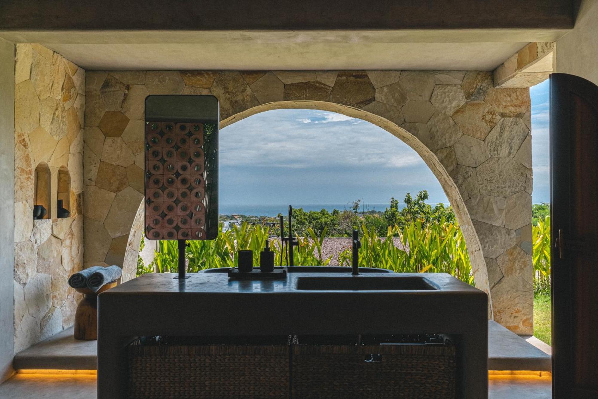 Sivana, Hotel Boutique With Ocean Or Garden Views - Adults Only ウルワツ エクステリア 写真